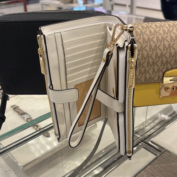 MICHAEL KORS LARGE DOUBLE ZIP WRISTLET WALLET PHONE CASE CLUTCH 
Optic White - Picture 7 of 16